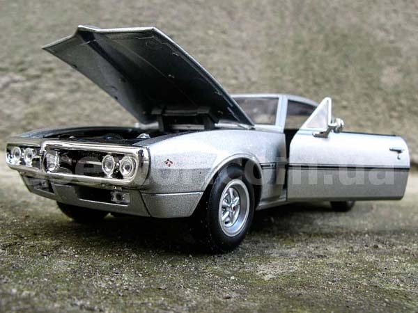 Pontiac Firebird 1967 Модель автомобиля 1:24