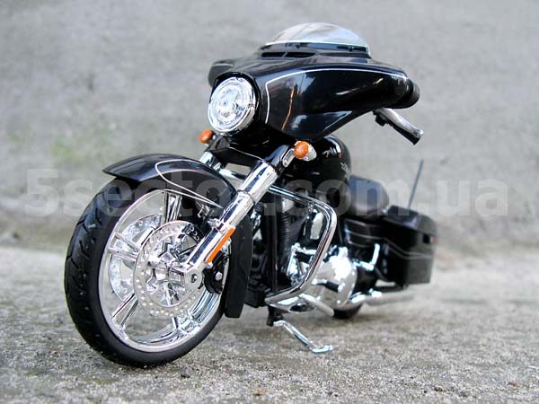 Harley-Davidson street Glide Special 2015 Модель 1:12