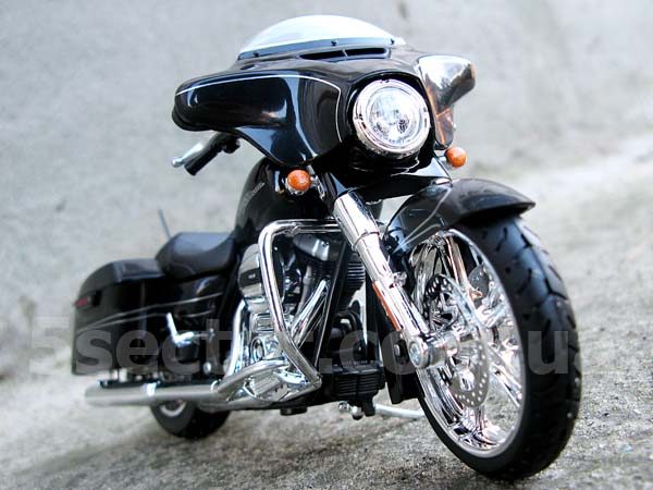 Harley-Davidson street Glide Special 2015 Модель 1:12