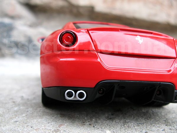 Ferrari 599 GTB Fiorano 2006 Модель автомобиля 1:18