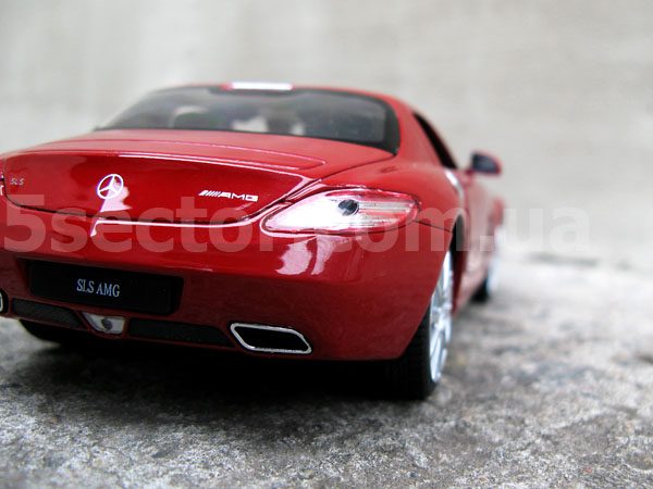 Mercedes SLS AMG (C197) Модель 1:24 Красный