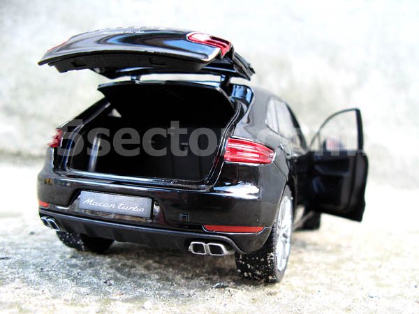 Porsche Macan Turbo Модель автомобиля 1:24