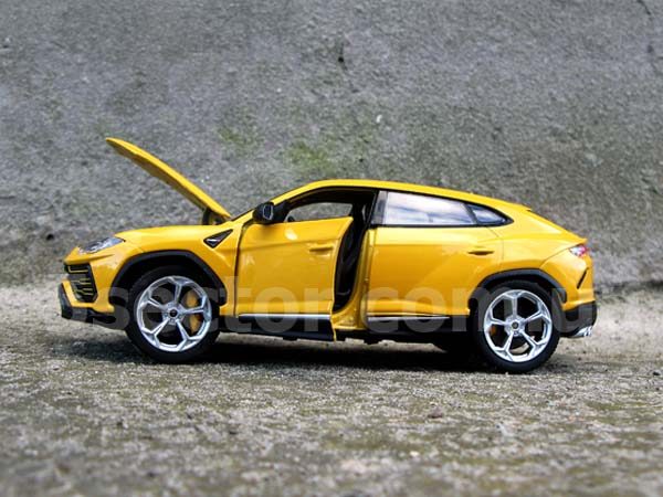 Lamborghini Urus Модель автомобиля 1:24