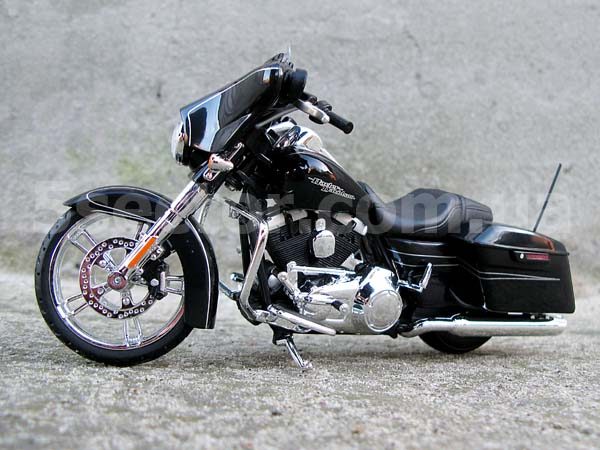 Harley-Davidson street Glide Special 2015 Модель 1:12