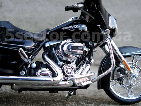 Harley-Davidson street Glide Special 2015 Модель 1:12