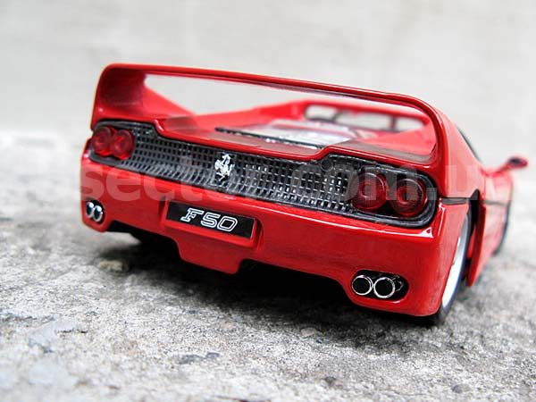 Ferrari F50 Коллекционная модель автомобиля 1:24