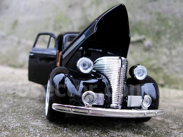 Chevrolet Coupe 1939 Модель автомобиля 1:24