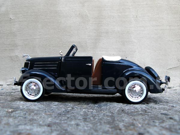 Ford Deluxe Convertible 1936 Модель автомобиля 1:24