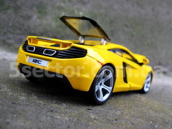 McLaren MP4-12C Коллекционная модель автомобиля 1:24