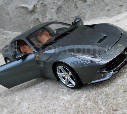 Ferrari F12 Berlinetta 2012 Модель 1:18 Серый