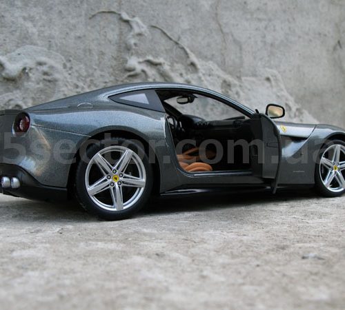 Ferrari F12 Berlinetta 2012 Модель 1:18 Серый