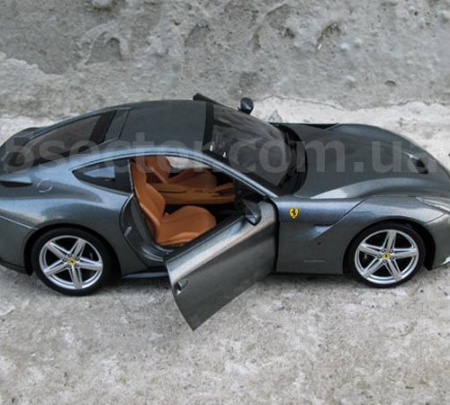 Ferrari F12 Berlinetta 2012 Модель 1:18 Серый