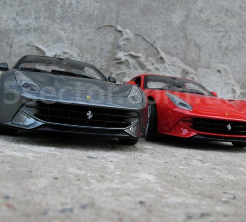 Ferrari F12 Berlinetta 2012 Модель автомобиля 1:18