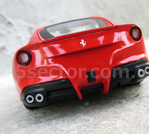 Ferrari F12 Berlinetta 2012 Модель автомобиля 1:18