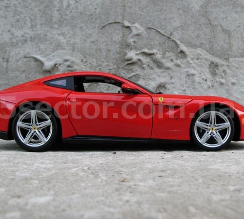 Ferrari F12 Berlinetta 2012 Модель автомобиля 1:18