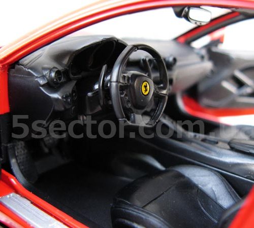 Ferrari F12 Berlinetta 2012 Модель автомобиля 1:18