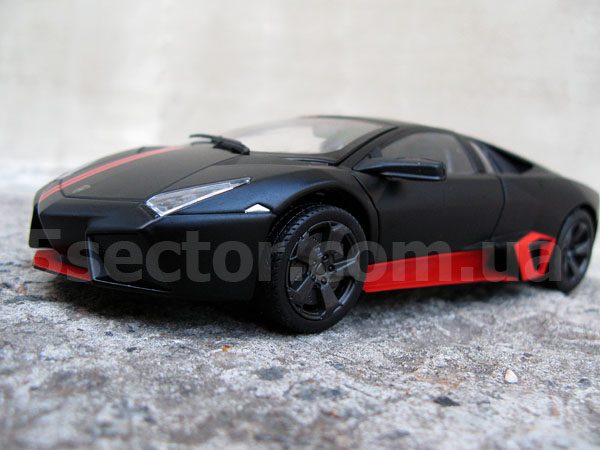 Lamborghini Reventon Коллекционная модель 1:24