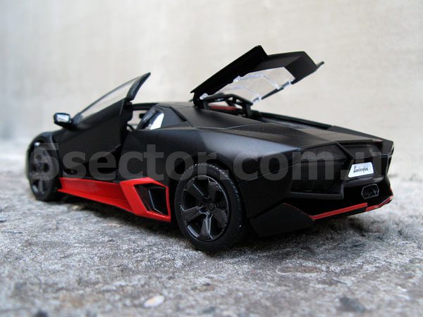 Lamborghini Reventon Коллекционная модель 1:24