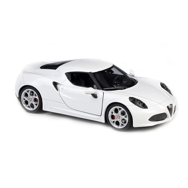 Alfa Romeo 4C Коллекционная модель автомобиля 1:24