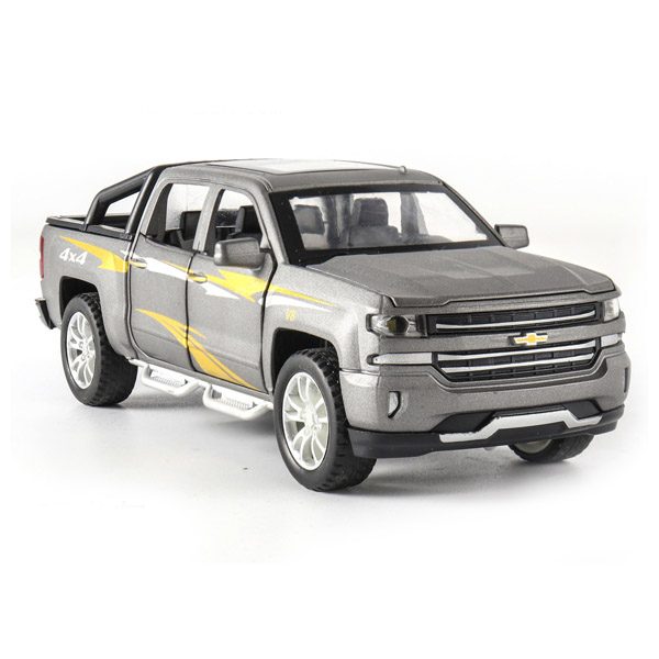 Chevrolet Silverado Коллекционная модель 1:32