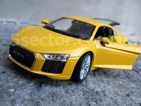 Audi R8 V10 Модель автомобиля 1:24 Желтый