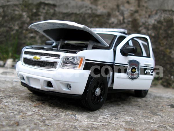 Chevrolet Tahoe Police Vehicles 2008 Модель 1:24 Белый