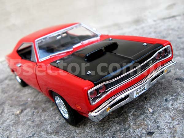 Dodge Coronet super Bee 1969 Коллекционная модель 1:24