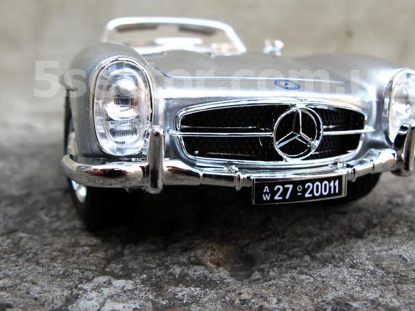 Mercedes 300 SL Roadster с багажной полкой Модель 1:18