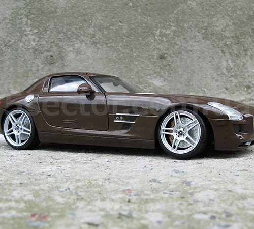 Mercedes SLS AMG (C197) Коллекционная модель 1:18