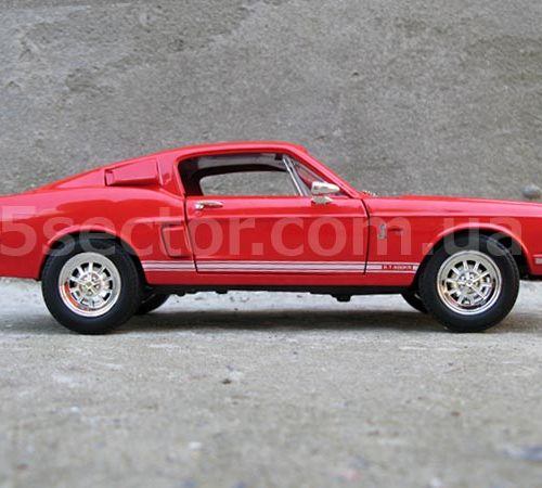 Shelby GT-500KR 1968 Коллекционная модель 1:18