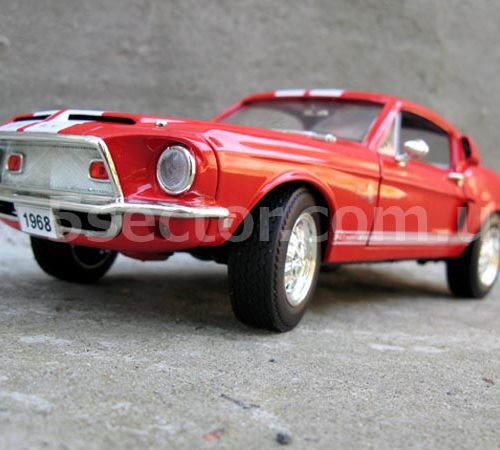 Shelby GT-500KR 1968 Коллекционная модель 1:18