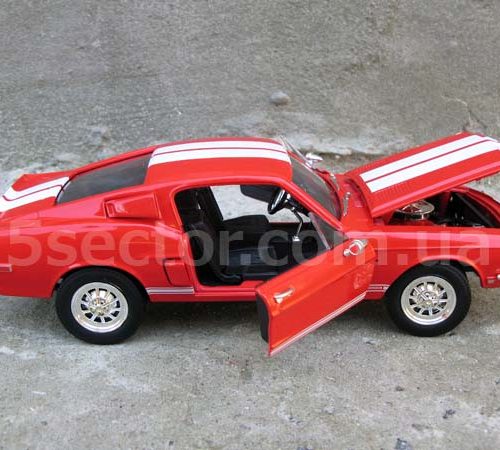 Shelby GT-500KR 1968 Коллекционная модель 1:18