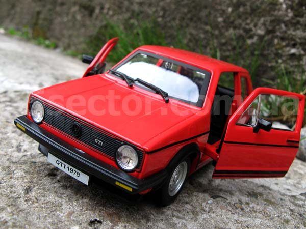 Volkswagen Golf MK1 GTI 1979 Модель 1:24 Красный