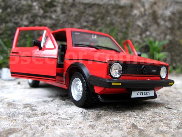 Volkswagen Golf MK1 GTI 1979 Модель 1:24 Красный