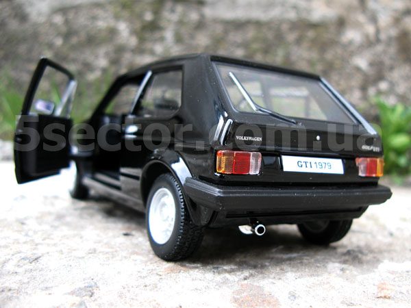 Volkswagen Golf MK1 GTI 1979 Коллекционная модель 1:24