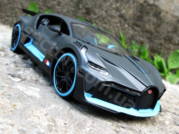 Bugatti Divo Коллекционная модель автомобиля 1:24