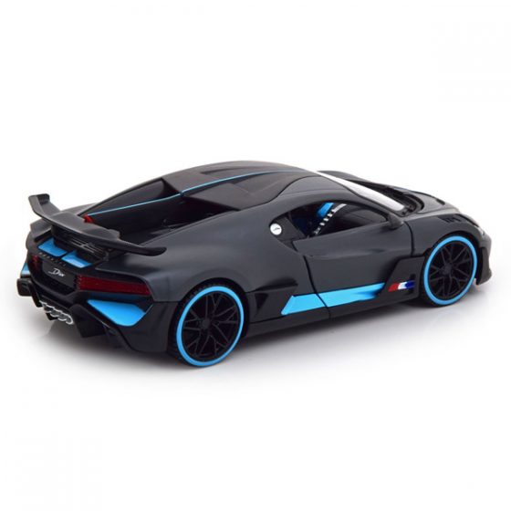 Bugatti Divo Коллекционная модель автомобиля 1:24