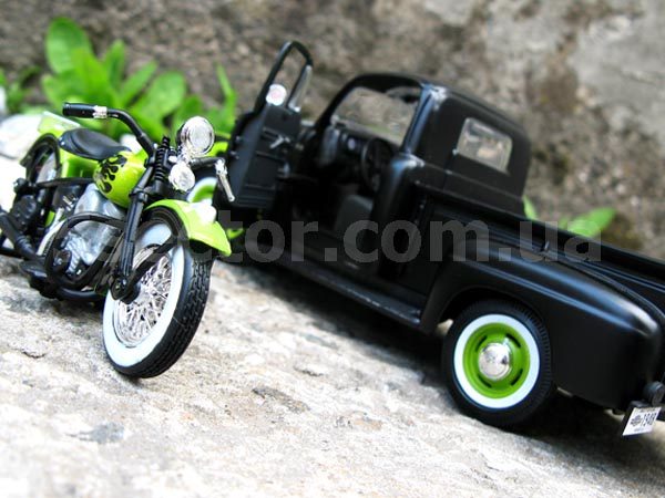 Ford F-1 Pickup 1948 Harley-Davidson & FL Panhead Модель 1:24