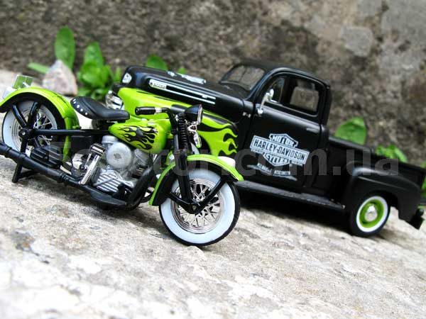 Ford F-1 Pickup 1948 Harley-Davidson & FL Panhead Модель 1:24