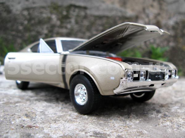 Oldsmobile 442 1968 Коллекционная модель 1:24