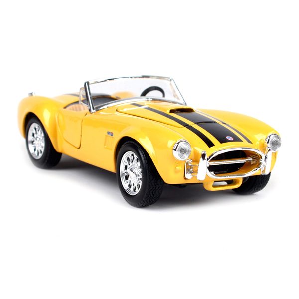 Shelby Cobra 427 1967 Модель 1:24 Желтый