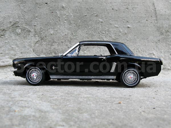 1964 1/2 Ford Mustang Hardtop Коллекционная модель 1:18