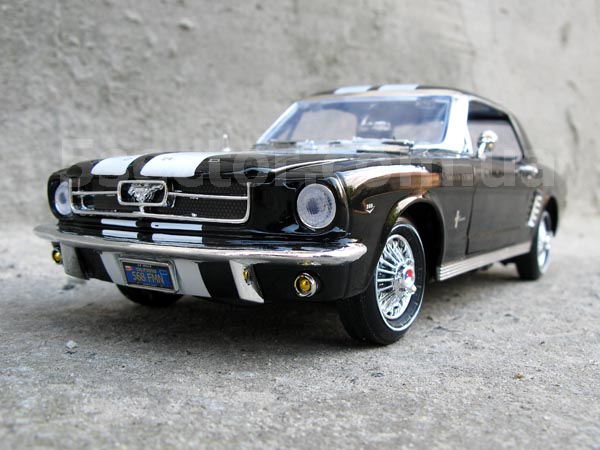 1964 1/2 Ford Mustang Hardtop Коллекционная модель 1:18