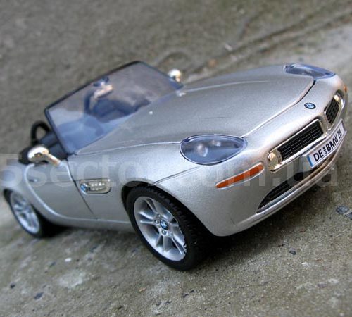 BMW Z8 Модель автомобиля 1:24 Серый