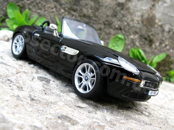 BMW Z8 Модель автомобиля 1:24 Черный