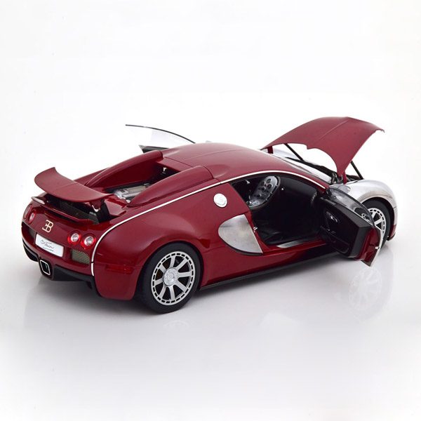Bugatti Veyron EB 16.4 L'edition Centenaire 2009 Модель 1:18