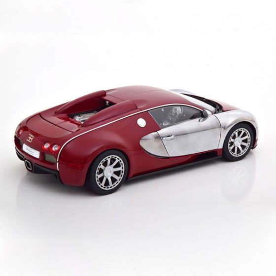 Bugatti Veyron EB 16.4 L'edition Centenaire 2009 Модель 1:18