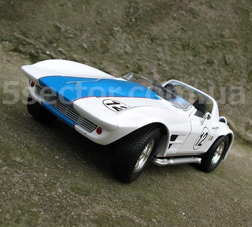 Chevrolet Corvette Grand sport Roadster No.12 1964 Модель 1:18
