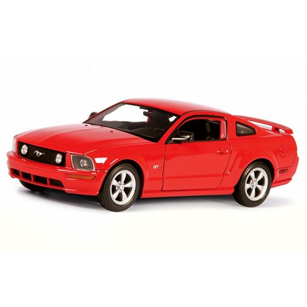 Ford Mustang GT 2005 Коллекционная модель 1:24