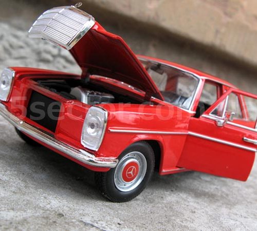 Mercedes-Benz 220 (W115) 1968 Коллекционная модель 1:24